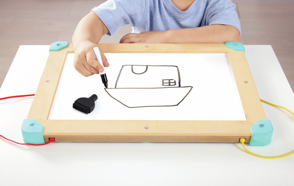 Laberinto Espacial y Tablero de Tangram