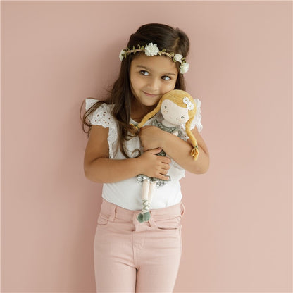 Muñeca Julia