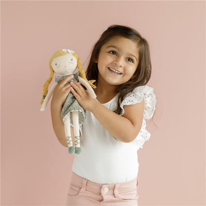 Muñeca Julia