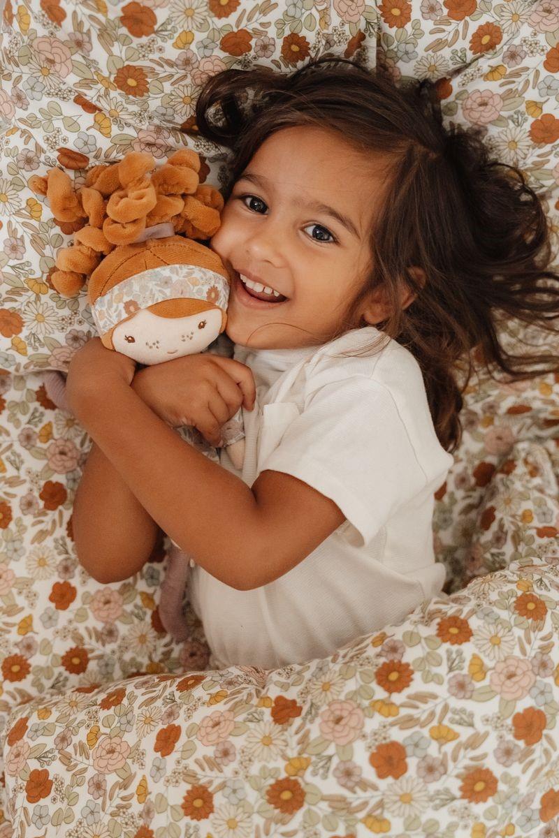 Muñeca Ava